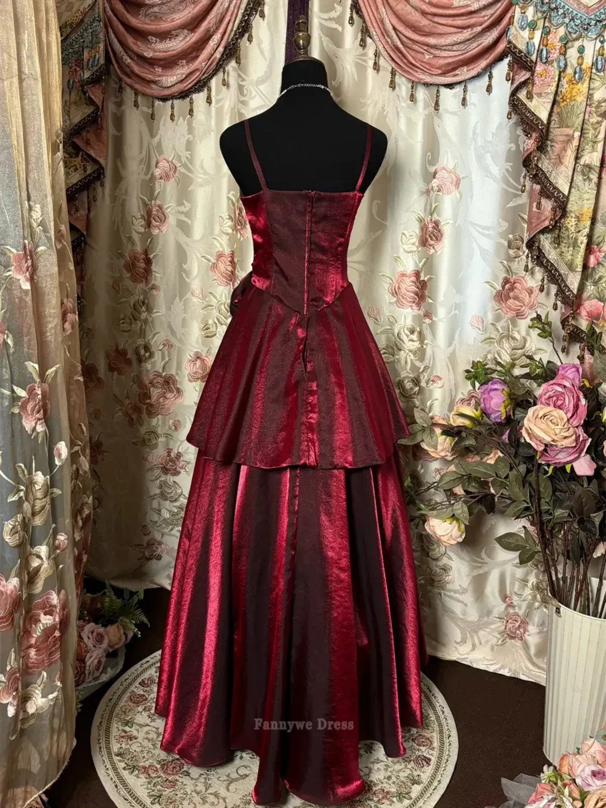 A-Linie Spaghettiträger Satin Burgund Lange Abendkleider Brautjungfernkleider Abendkleid Ballkleid