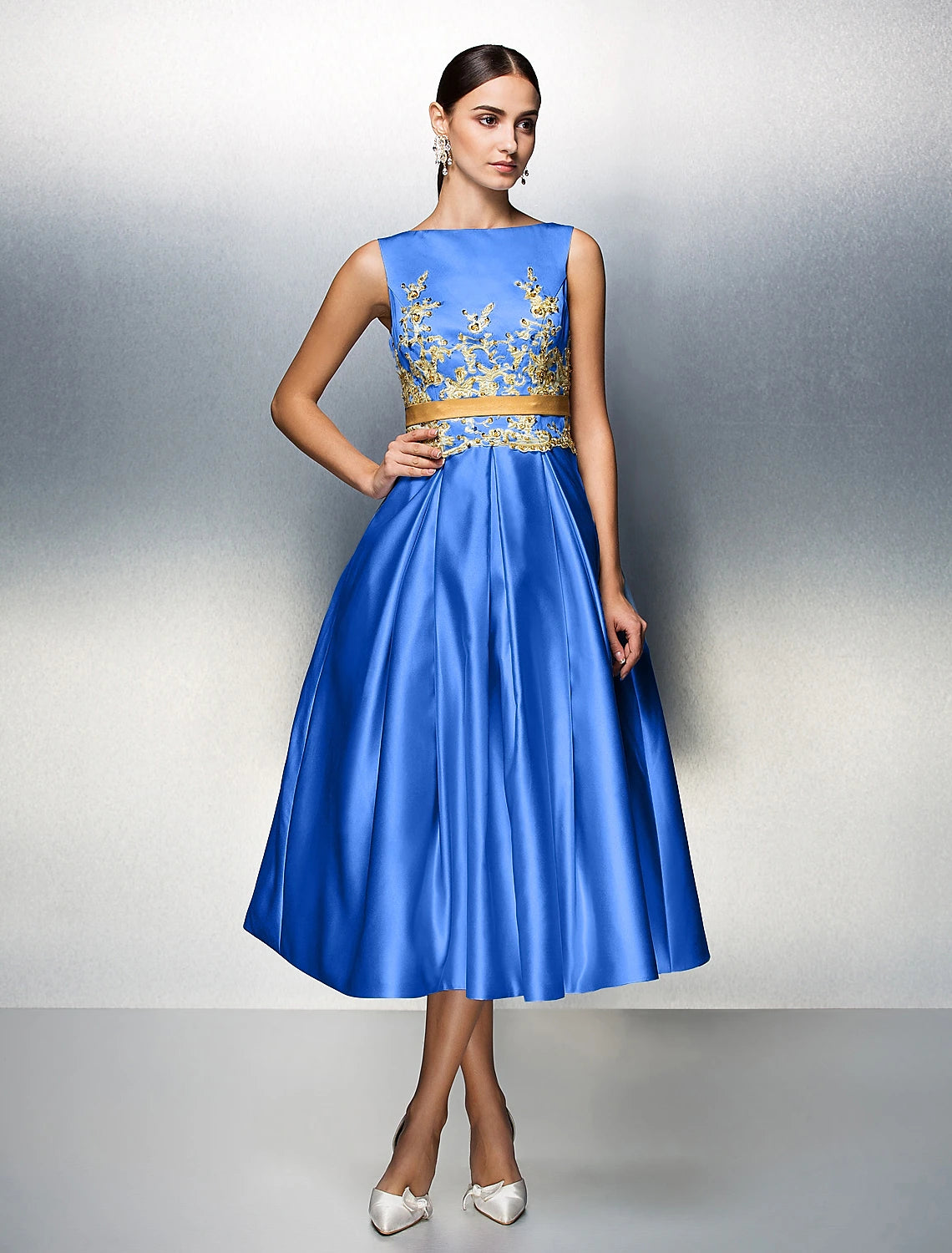 A-Line Cocktail Dresses Party Dress Wedding Guest Tea Length Sleeveless Jewel Neck Satin V Back with Pleats Appliques