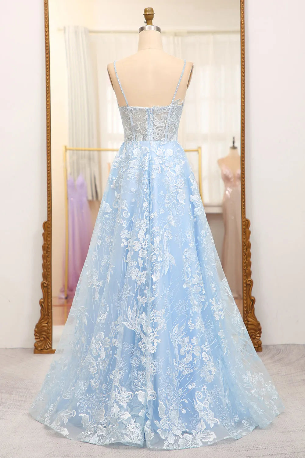 A-Line Spaghetti Straps Tulle Long Prom Dress With Appliques