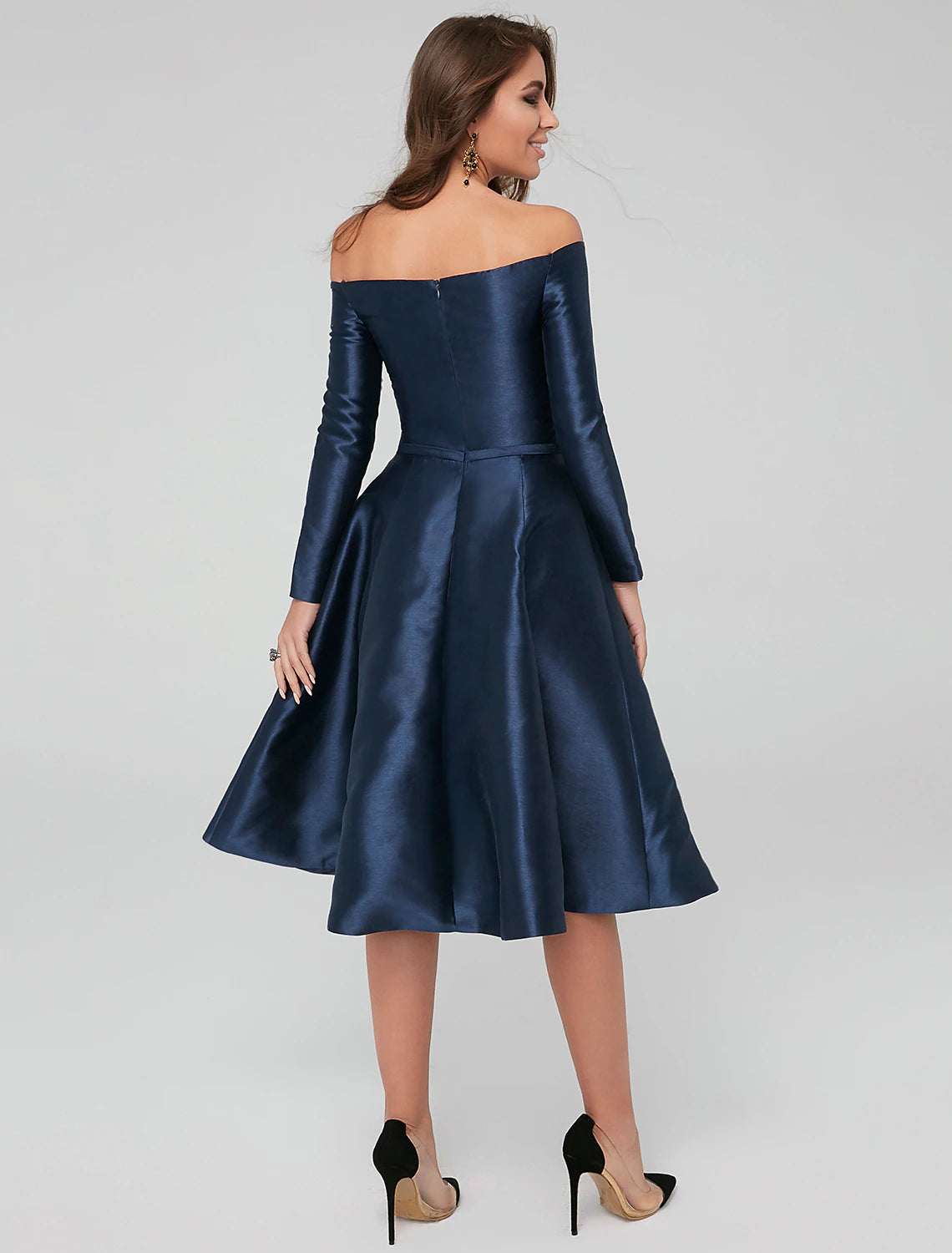 Vestidos de fiesta para ocasiones especiales, corte A, para invitadas de boda, largo hasta la rodilla, manga larga, hombros descubiertos, satén con pliegues