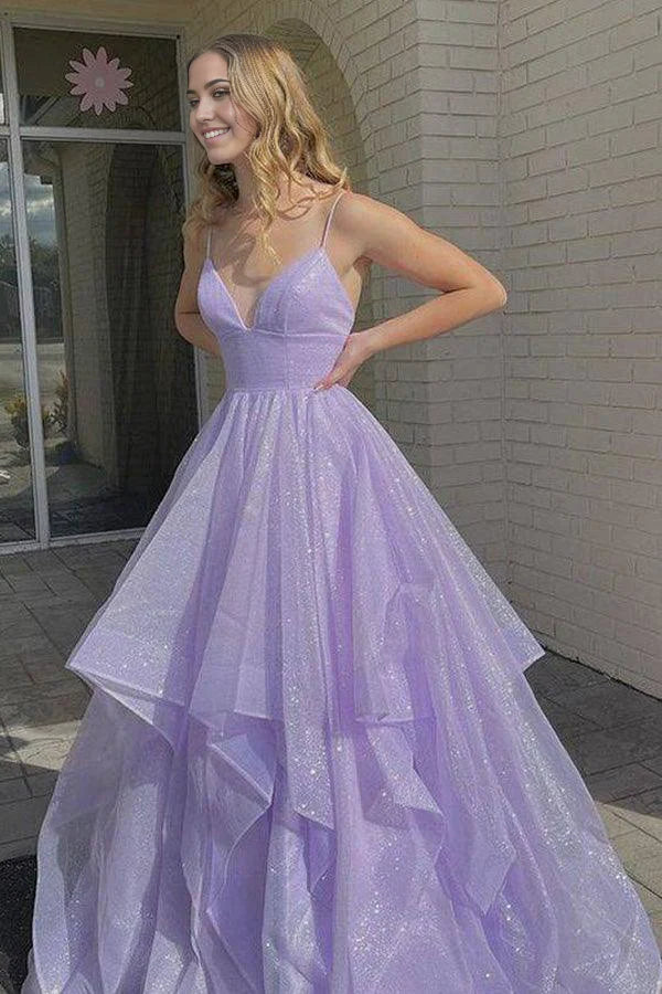 A-Linie, schlichtes, langes Ballkleid aus Tüll mit V-Ausschnitt, lilafarbenes Abendkleid