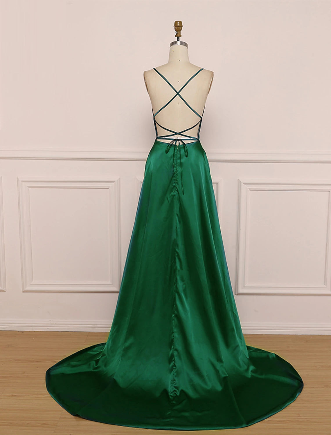 A-Linie Ballkleider Minimalistisches Kleid Partykleidung Sweep/Pinselzug Ärmellos Spaghettiträger Satin mit Falten Schlitz