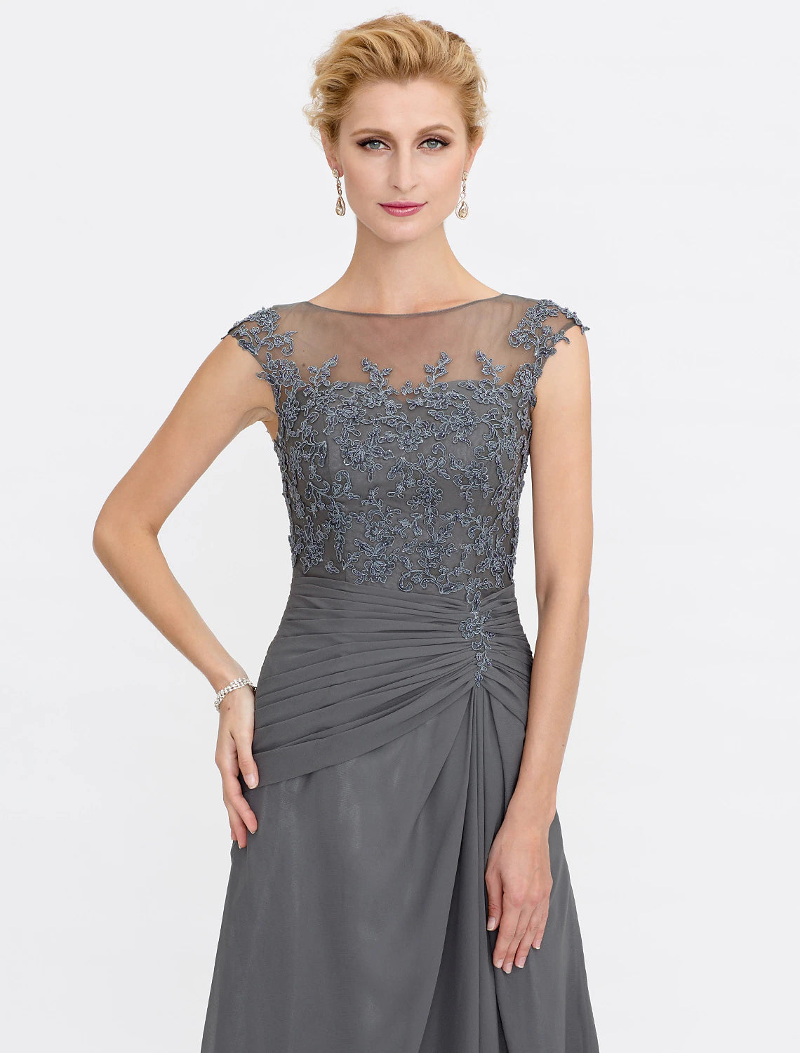A-Line Mother of the Bride Dress Elegant See Through Bateau Neck Floor Length Chiffon Lace Sleeveless with Side Draping