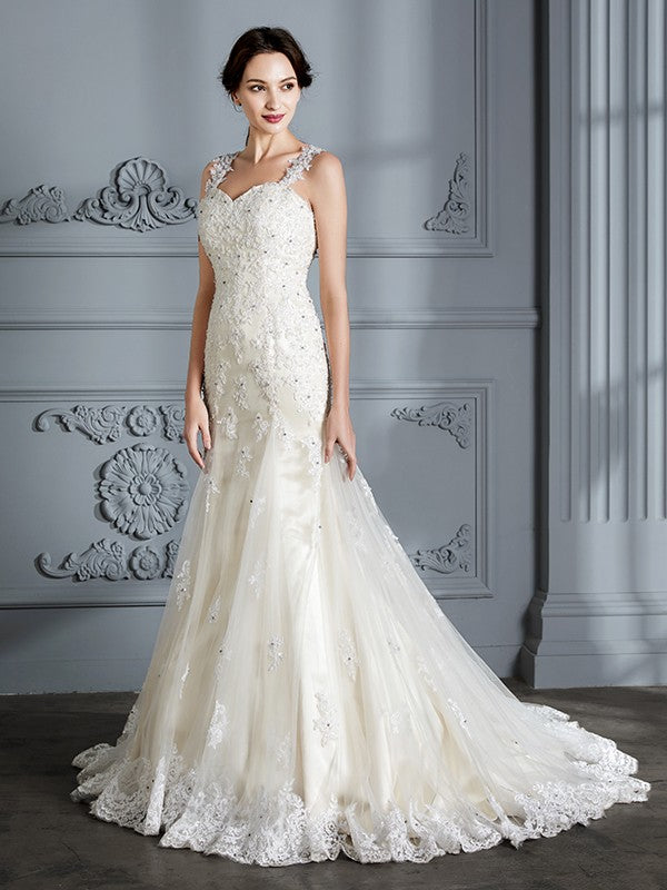Trumpet/Mermaid Sweetheart Sleeveless Lace Court Train Wedding Dresses