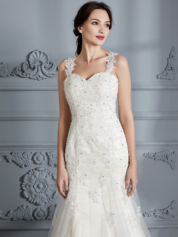 Trumpet/Mermaid Sweetheart Sleeveless Lace Court Train Wedding Dresses