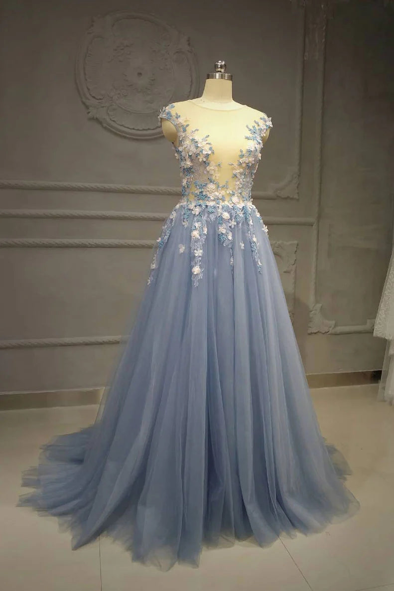 Vestido de fiesta largo de tul con cuello redondo y encaje