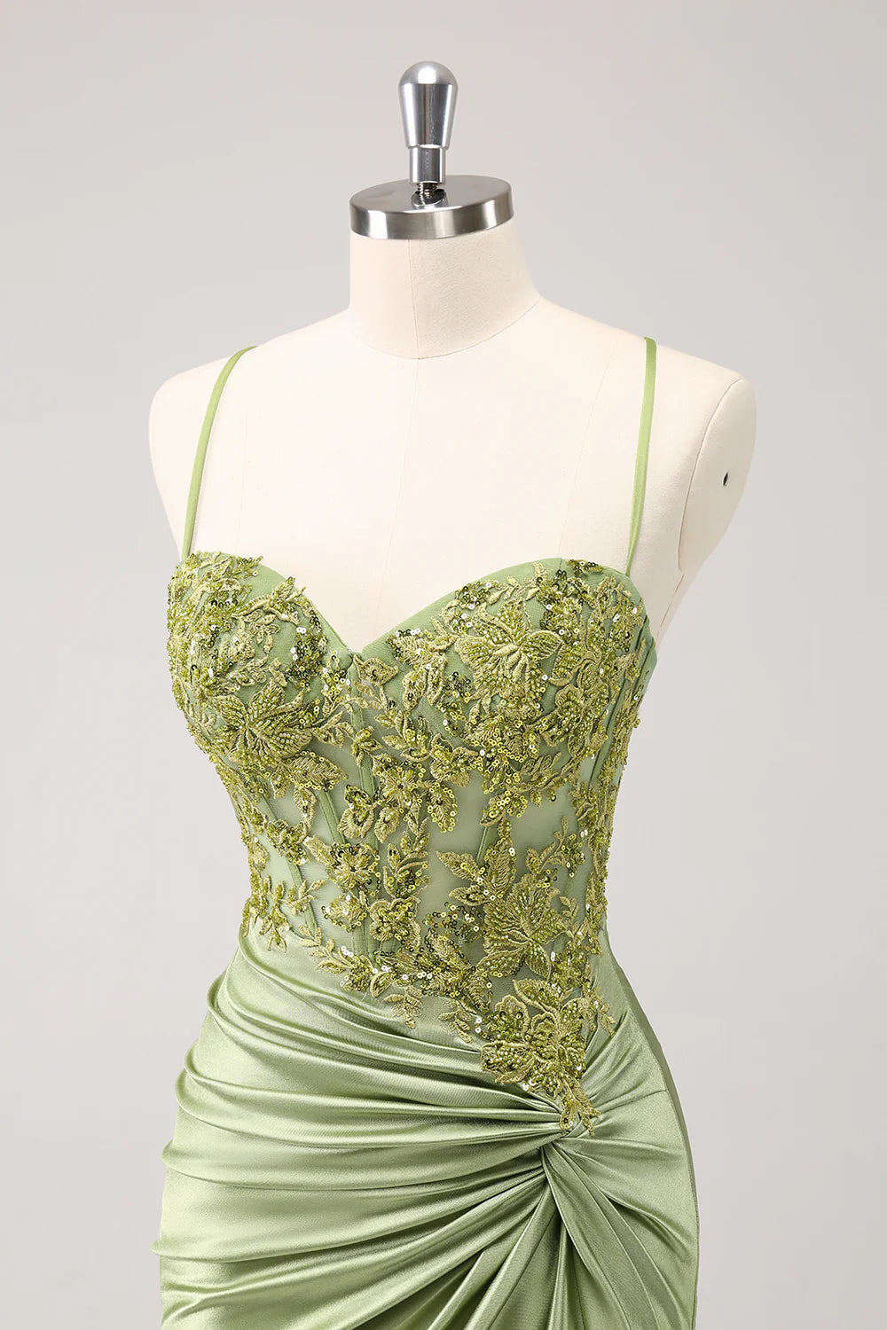 Sparkly Lace-Up Back Appliques Pleated Homecoming Dress