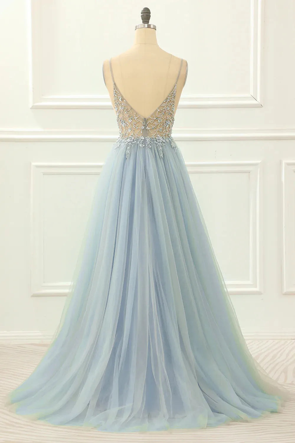 Wunderschönes langes Ballkleid aus Tüll in A-Linie mit Spaghettiträgern und Perlenbesatz