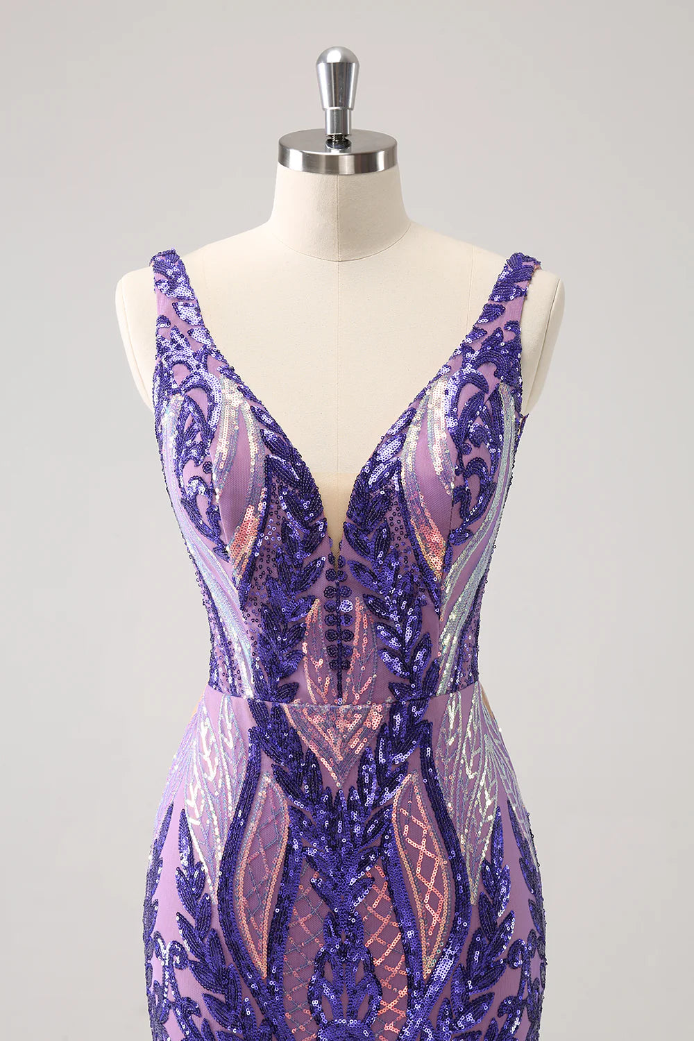 Sparkly Sequined Tight V Neck Homecoming Dress