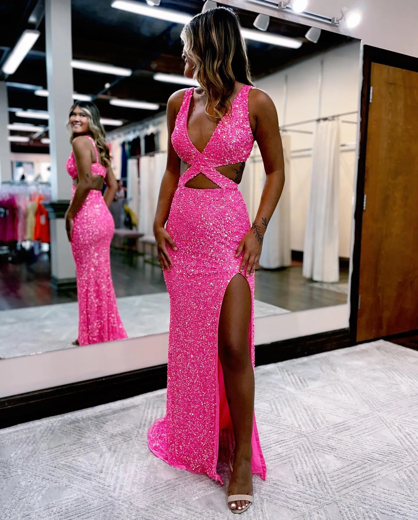 Vestido de fiesta sexy con lentejuelas y abertura frontal