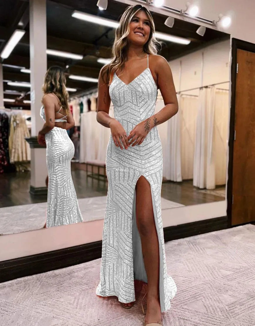 Langes Ball- und Partykleid mit glitzernden Pailletten und Schlitz