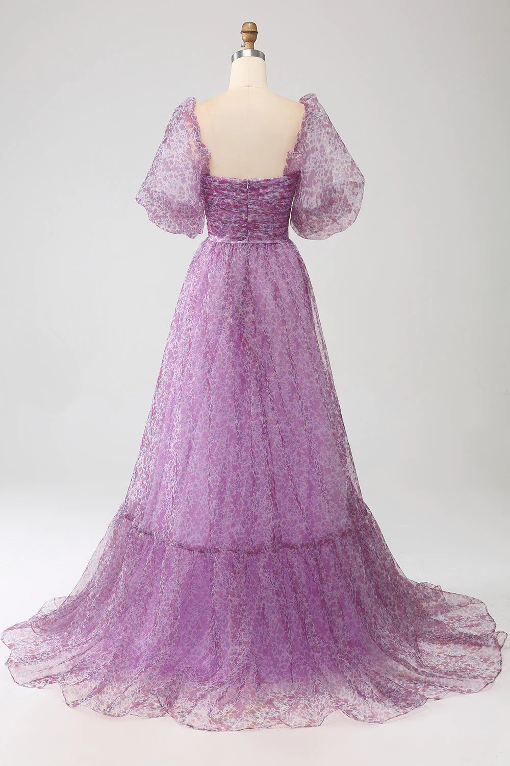 Lilafarbenes A-Linien-Ballkleid mit quadratischem Ausschnitt und halblangen Ärmeln