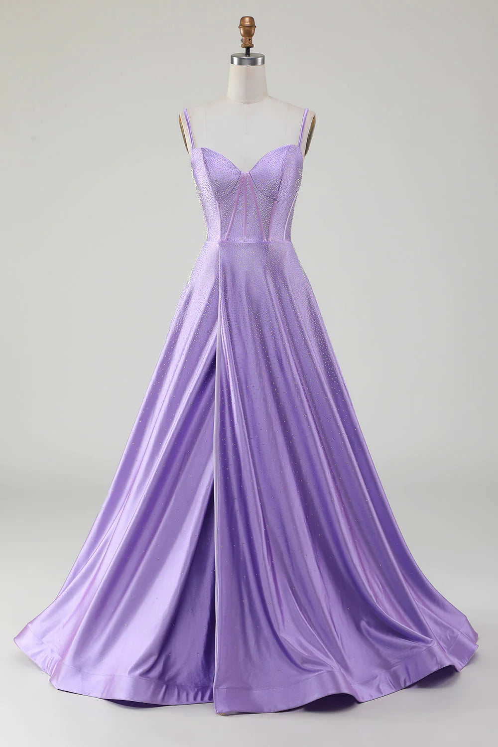 Vestido de fiesta sencillo con escote en A, abertura lateral y corsé en lila brillante con pedrería