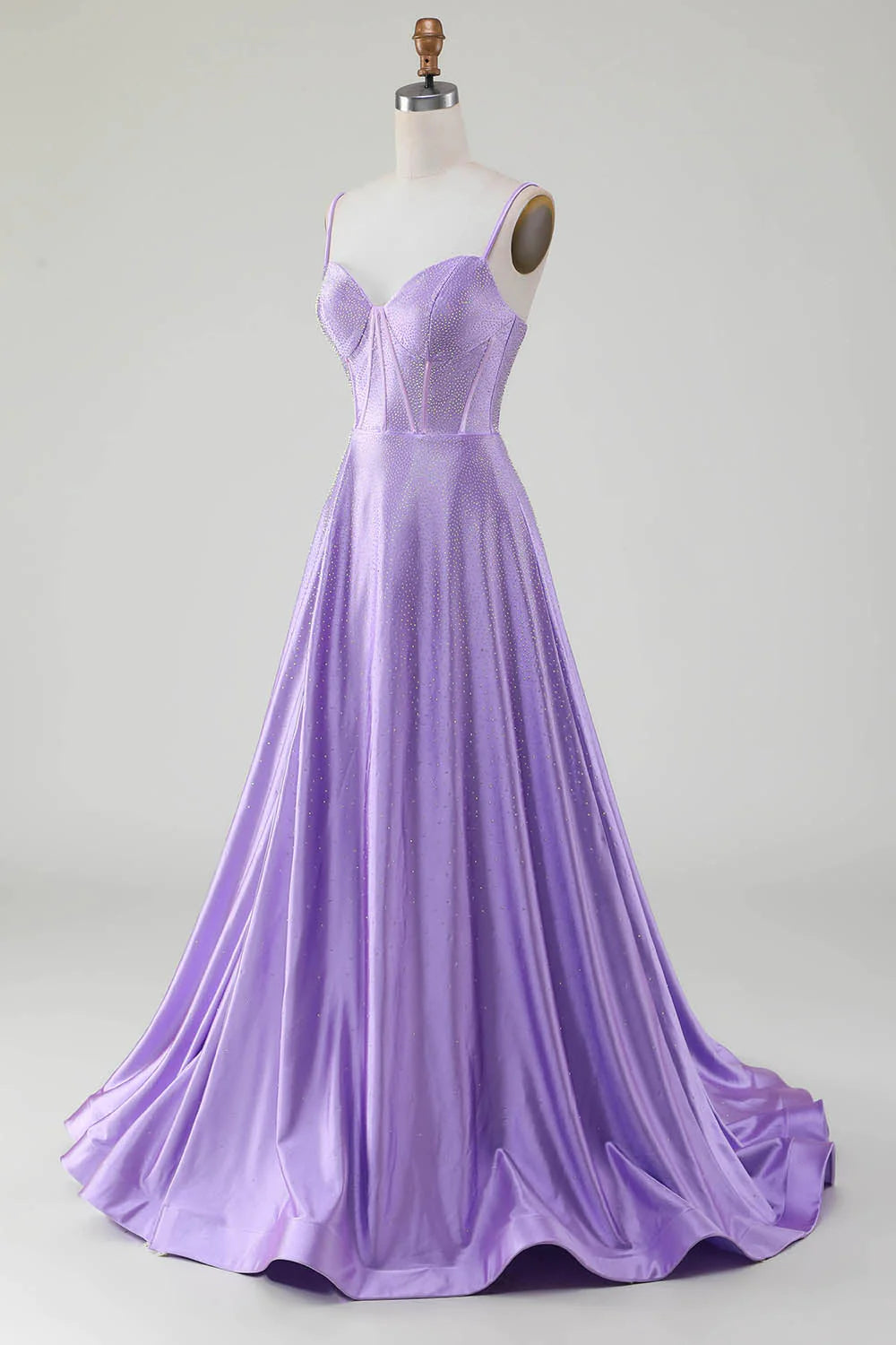 Vestido de fiesta sencillo con escote en A, abertura lateral y corsé en lila brillante con pedrería