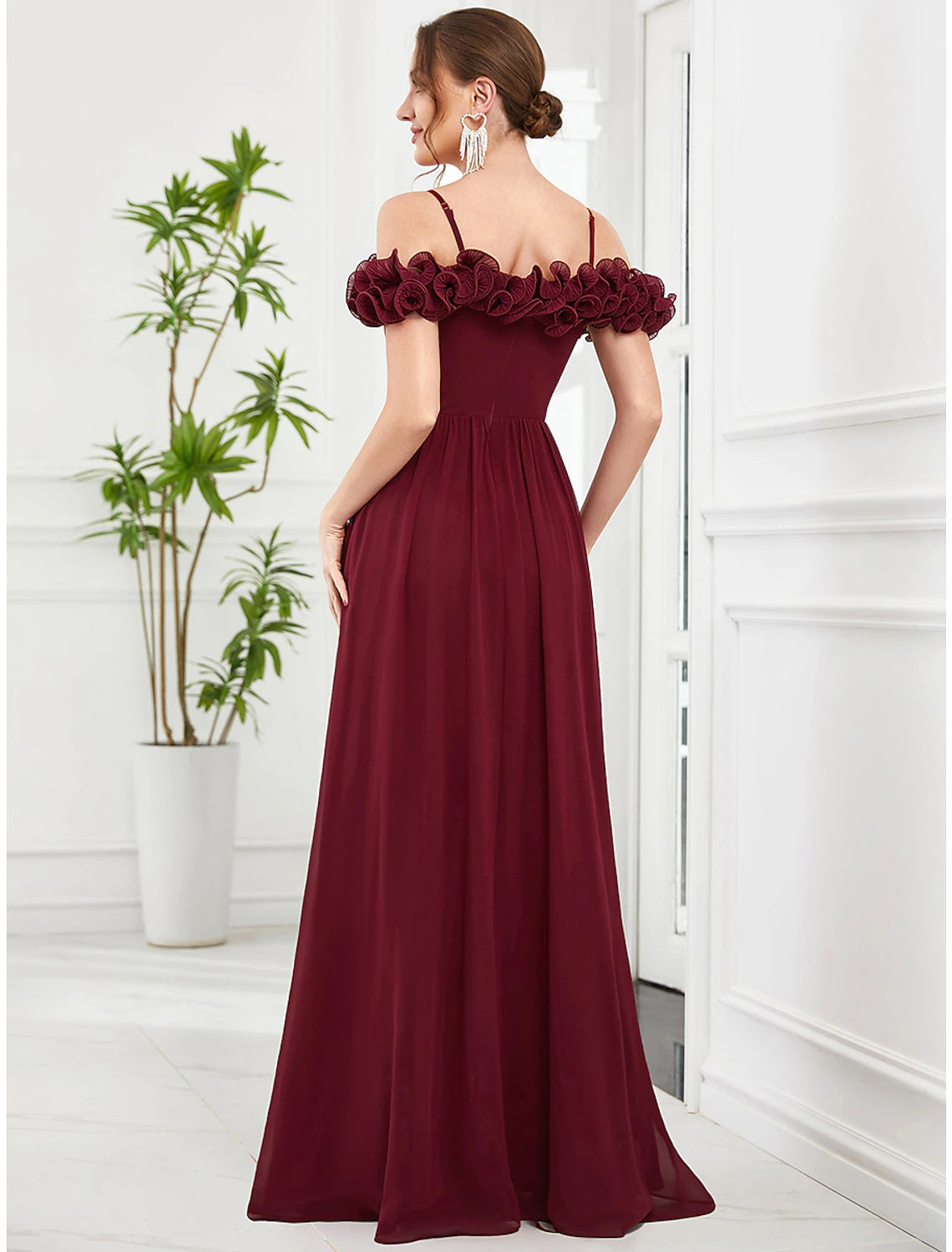 Vestidos de fiesta de corte A, vestido vintage para invitadas de boda, cumpleaños, largo hasta el suelo, sin mangas, hombros descubiertos, vestido de dama de honor de gasa con apliques, flores en los hombros