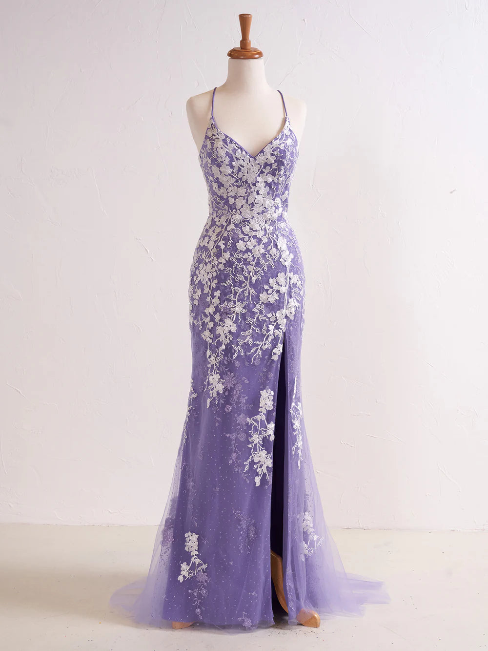 Vestido de fiesta largo de sirena con escote en V y apliques de cuentas