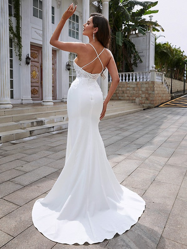 Vestidos de novia con escote en V, sin mangas, de crepé elástico, con cola larga y corte tubo/columna