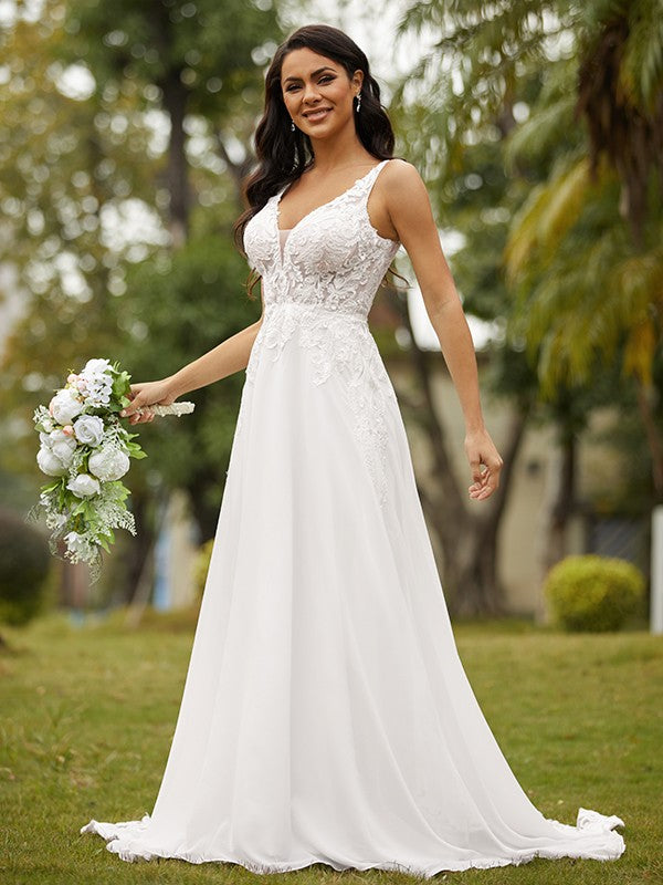 Vestidos de novia de corte A/princesa, de gasa, encaje, escote en V, sin mangas y cola de corte