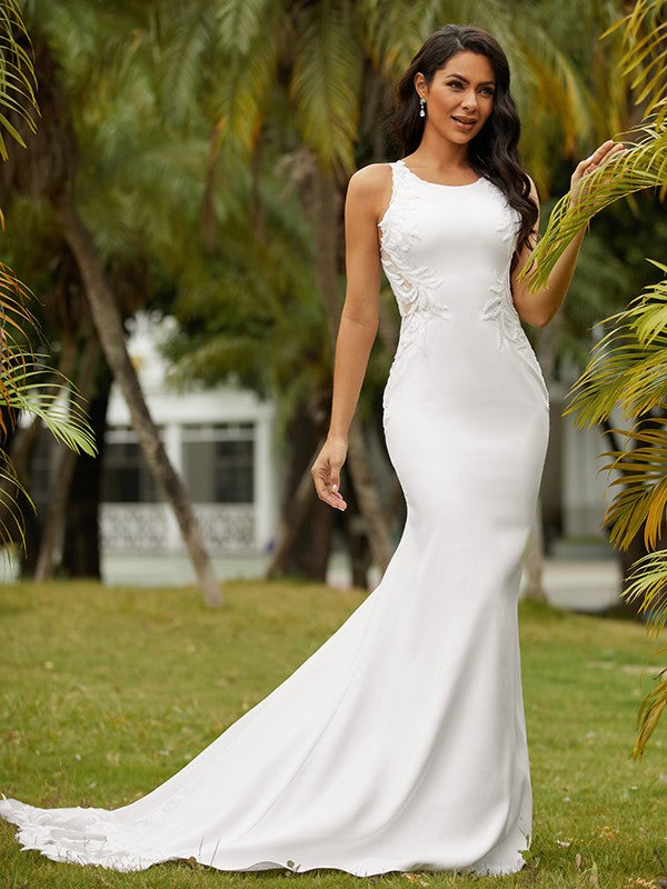 Vestidos de novia de corte tubo/columna con encaje de crepé elástico, escote redondo, sin mangas y cola larga