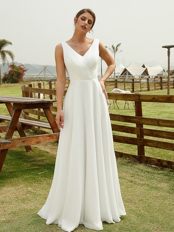 A-Linie/Princess-Linie Chiffon Rüschen V-Ausschnitt Ärmellos Bodenlang Brautkleider