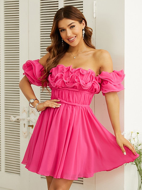 Vestidos cortos/mini de gasa con hombros descubiertos, fruncidos y corte princesa