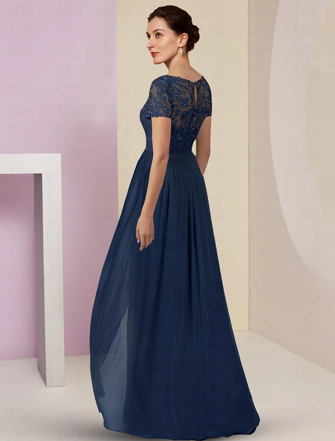 A-Linien-Kleid für die Mutter der Braut, formeller Hochzeitsgast, eleganter U-Boot-Ausschnitt, bodenlang, Chiffon, Spitze, kurze Ärmel, mit Spitzen-Perlenstickerei