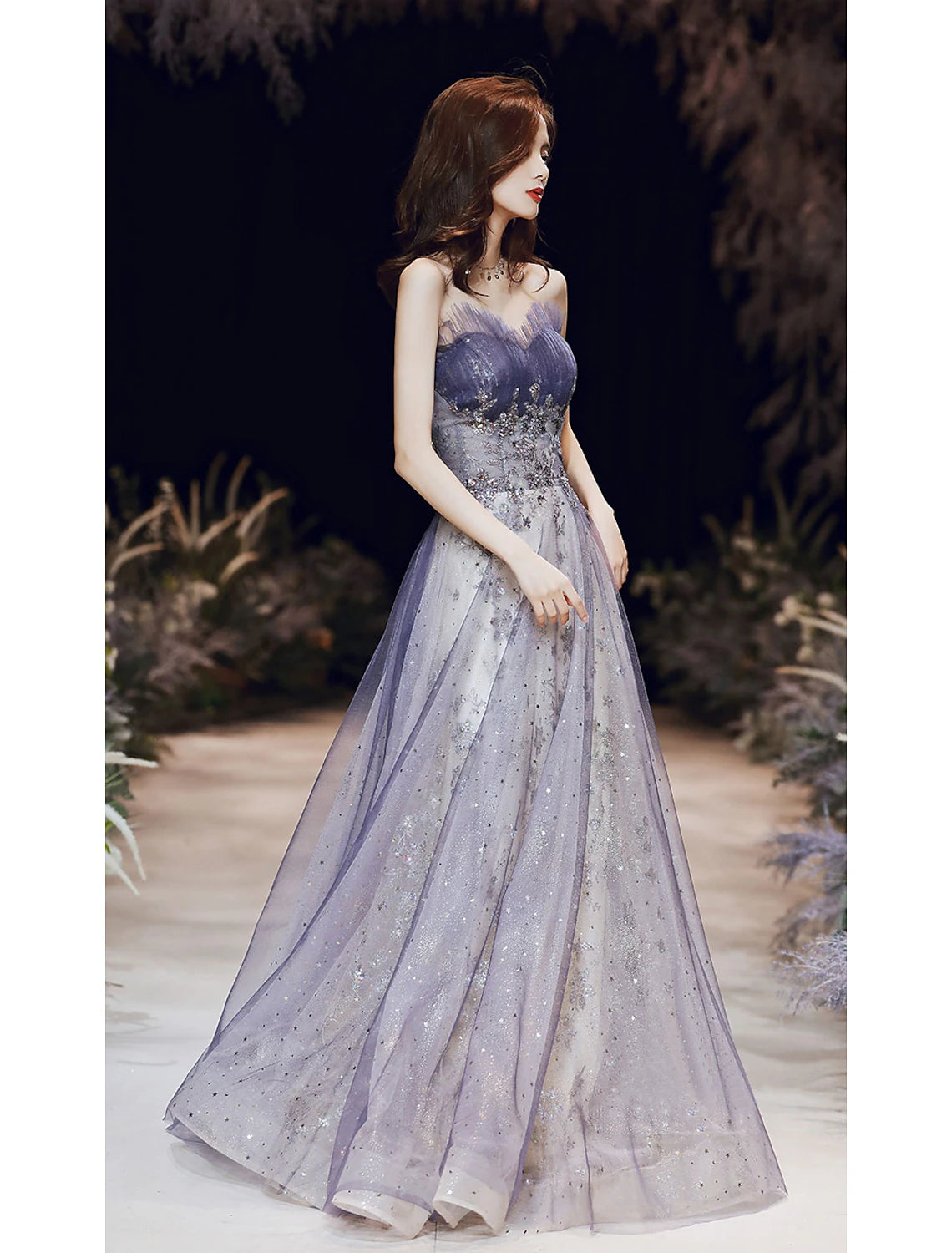 A-Linie Glitzer Elegant Hochzeitsgast Abschlussball Formelles Abendkleid Trägerlos Ärmellos Bodenlang Satin