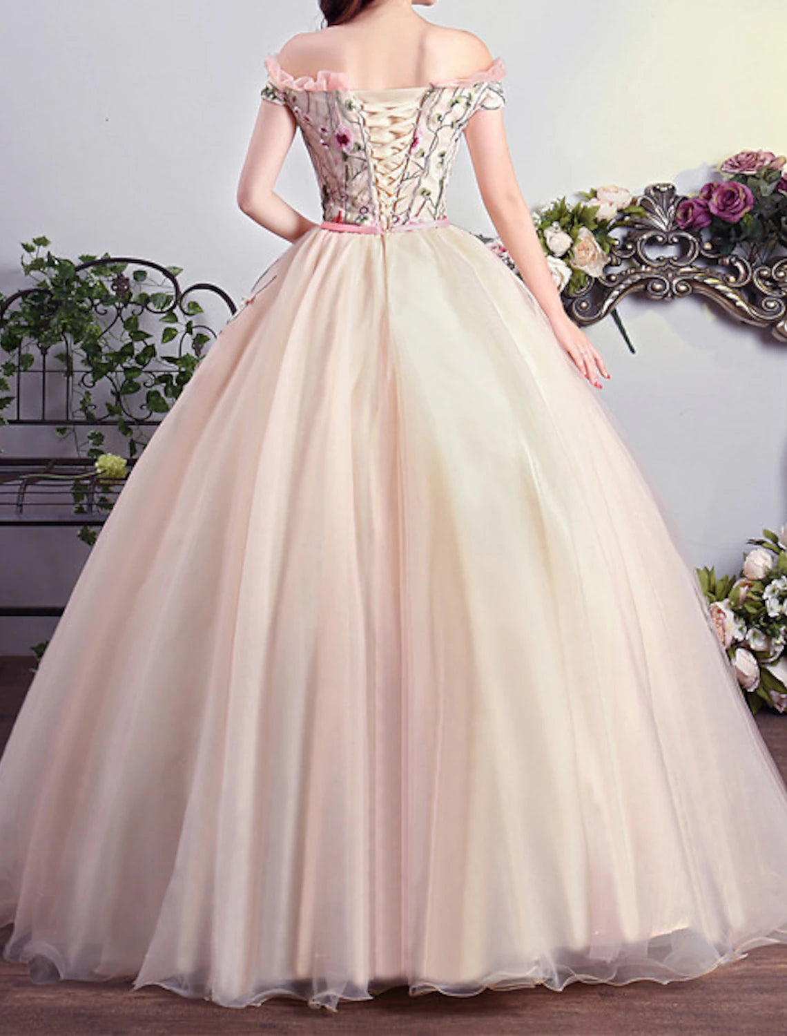 Ballkleid-Ballkleider, luxuriöses Kleid für Quinceanera, bodenlang, kurze Ärmel, schulterfrei, Tüll mit Faltenstickerei