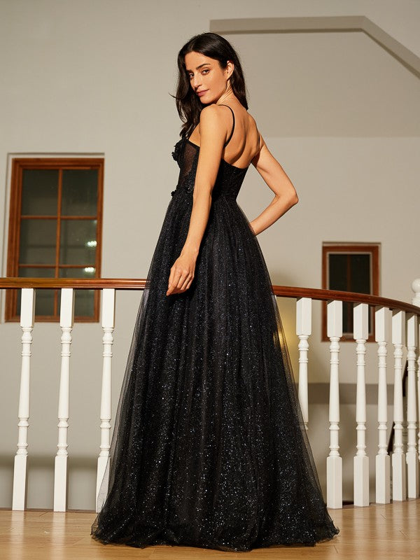 Vestidos de corte A/princesa con apliques, tirantes finos, sin mangas y hasta el suelo