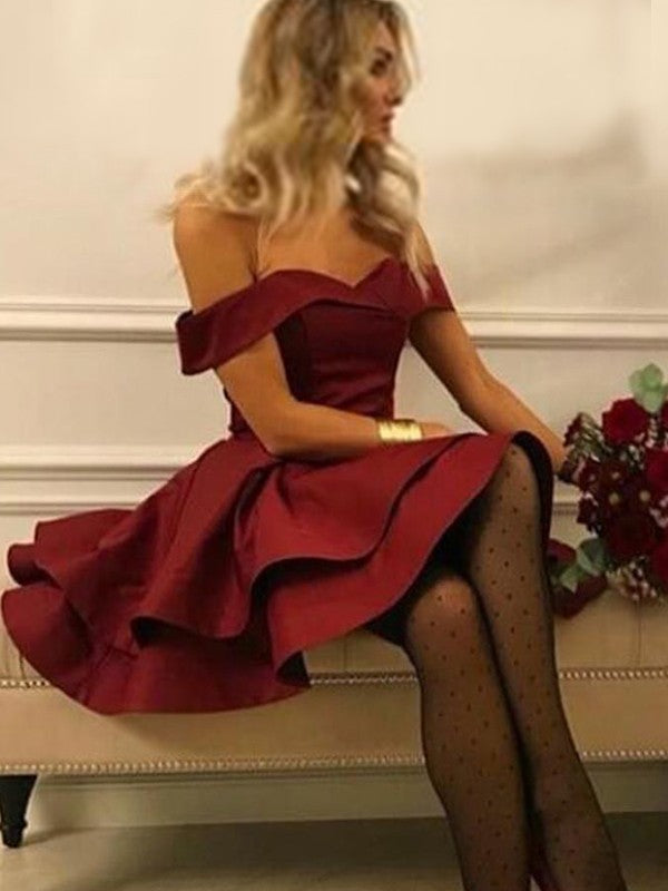 Vestidos cortos/mini de satén con hombros descubiertos, sin mangas, corte princesa/a, con volantes