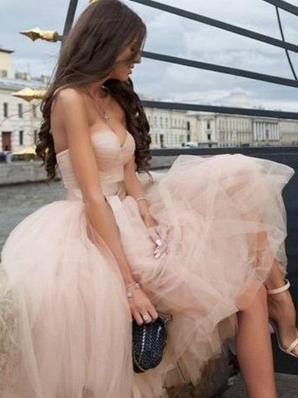 Vestidos de fiesta de tul con escote corazón, sin mangas, corte A/princesa, con faja/cinturón y largo hasta la rodilla