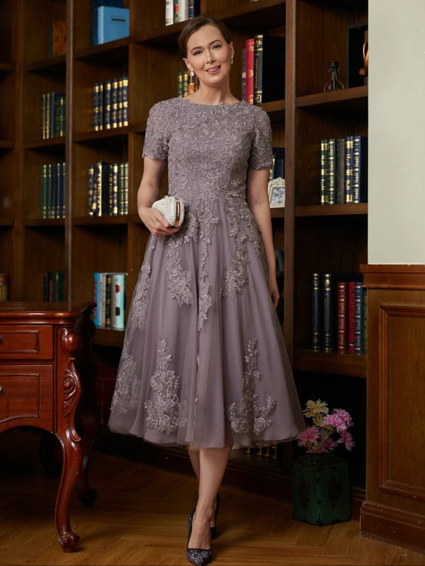 Vestidos de madre de la novia de corte A/princesa, de gasa, encaje, escote redondo, mangas cortas y largo hasta la rodilla