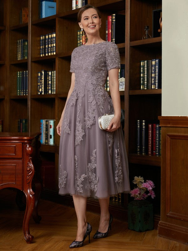 Vestidos de madre de la novia de corte A/princesa, de gasa, encaje, escote redondo, mangas cortas y largo hasta la rodilla