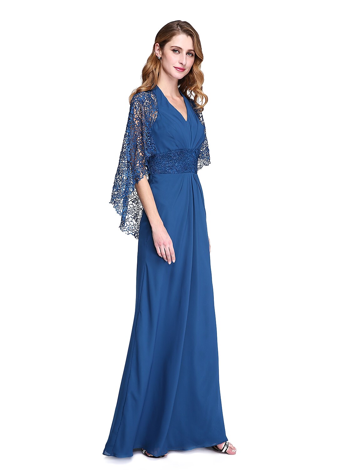 Vestido de gasa/encaje para madre de la novia con pliegues, corte tubo/columna, cuello halter, largo hasta el suelo