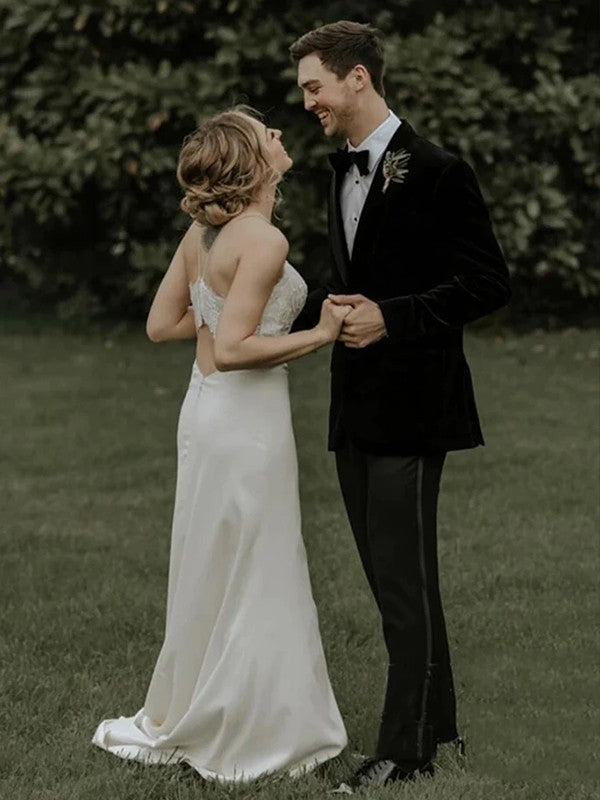 Vestidos de novia con corte tubo/columna, encaje crepé elástico, tirantes finos, sin mangas y cola larga