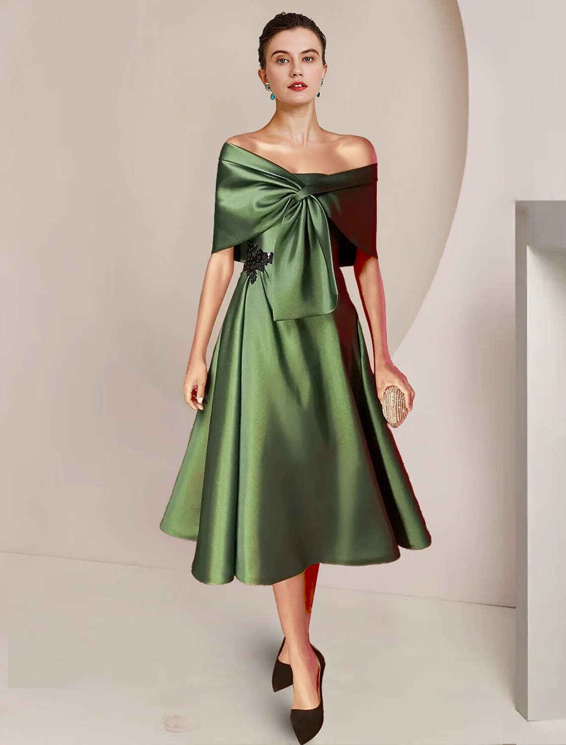 Vestido de dos piezas de corte A para madre de la novia, elegante, sin tirantes, largo hasta la rodilla, con charmeuse, lentejuelas, sin mangas, con apliques de cuentas