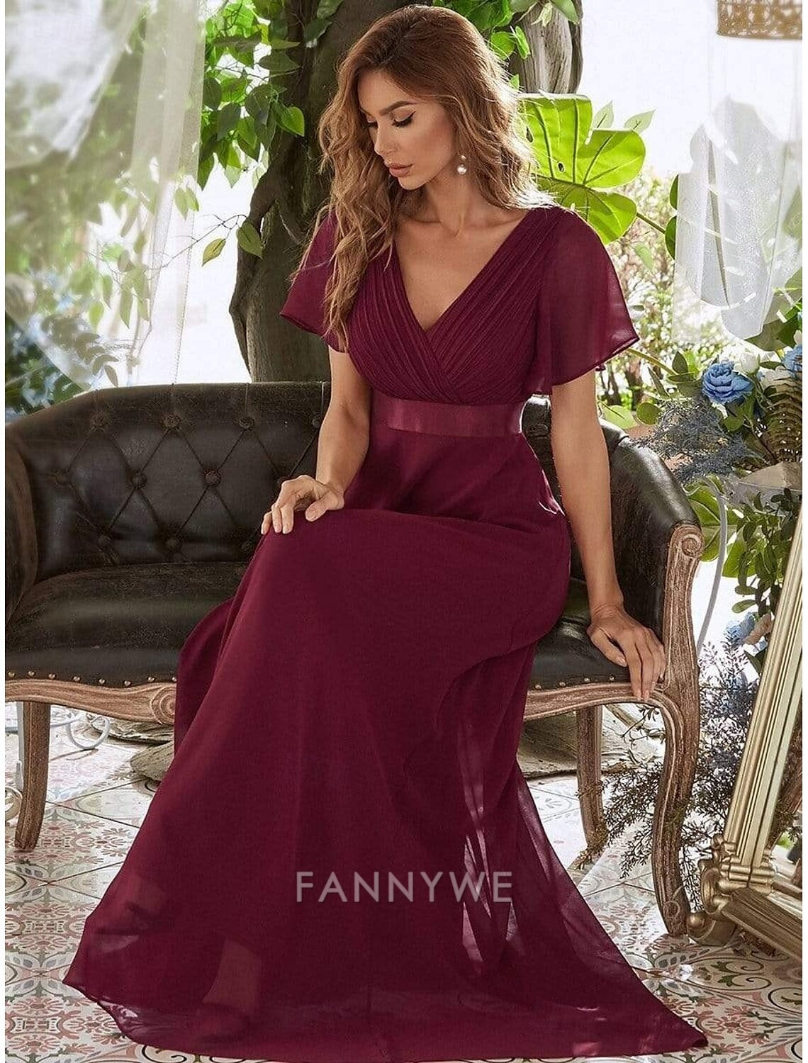 FannyWe Vestidos de fiesta sencillos de corte A, elegantes, para invitadas de boda, graduación, largo hasta el suelo, manga corta, escote en V, vestido de dama de honor de gasa, espalda en V con volantes fruncidos