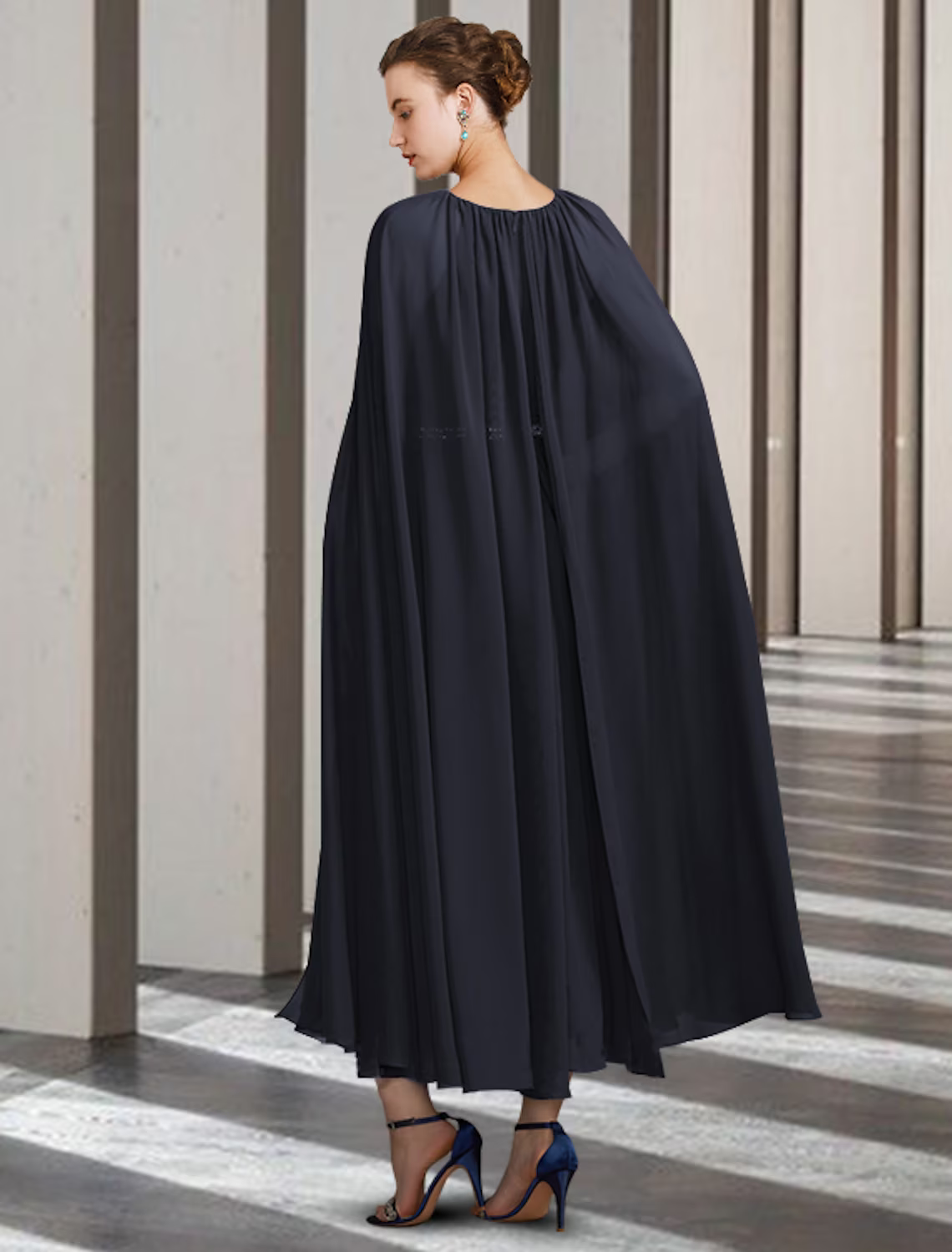 A-Line Mother of the Bride Dress Elegant Ankle Length Chiffon Sleeveless with Pleats Beading Crystal Brooch