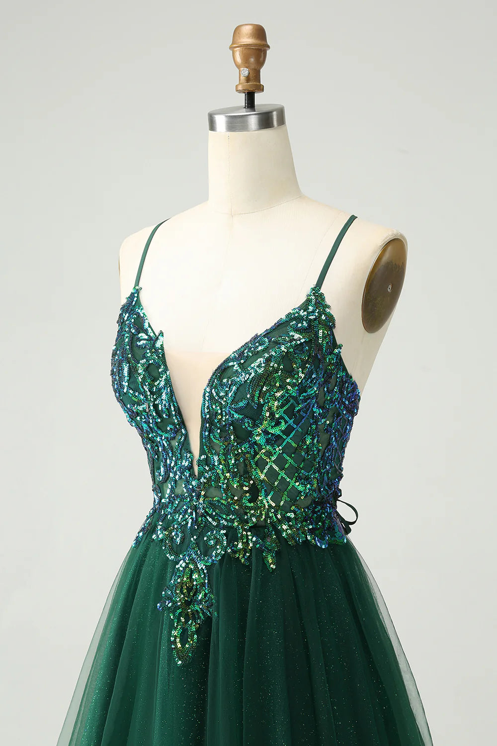 A-Line Glitter Sequined Appliques V Neck Homecoming Dress