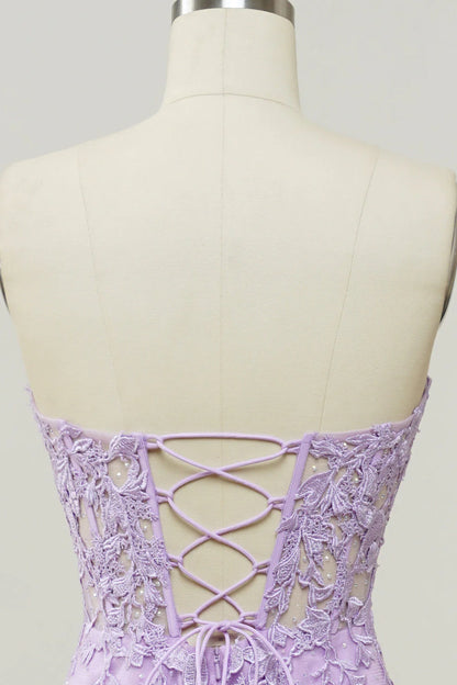Vestido de fiesta morado de sirena con escote corazón y apliques