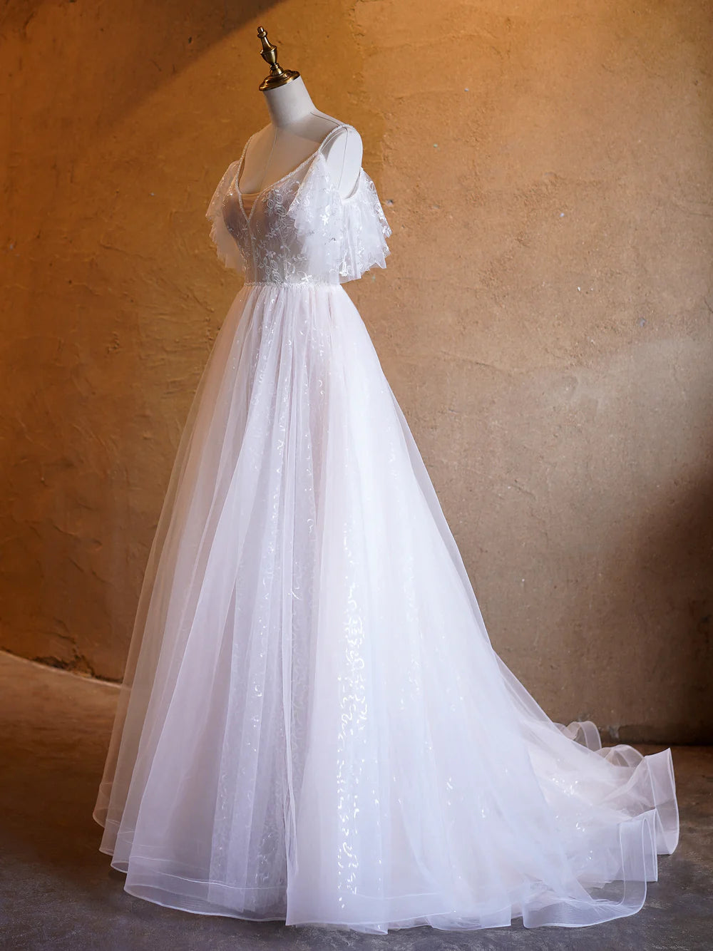 Vestidos de fiesta largos hasta el suelo con encaje de tul y escote en V en forma de A