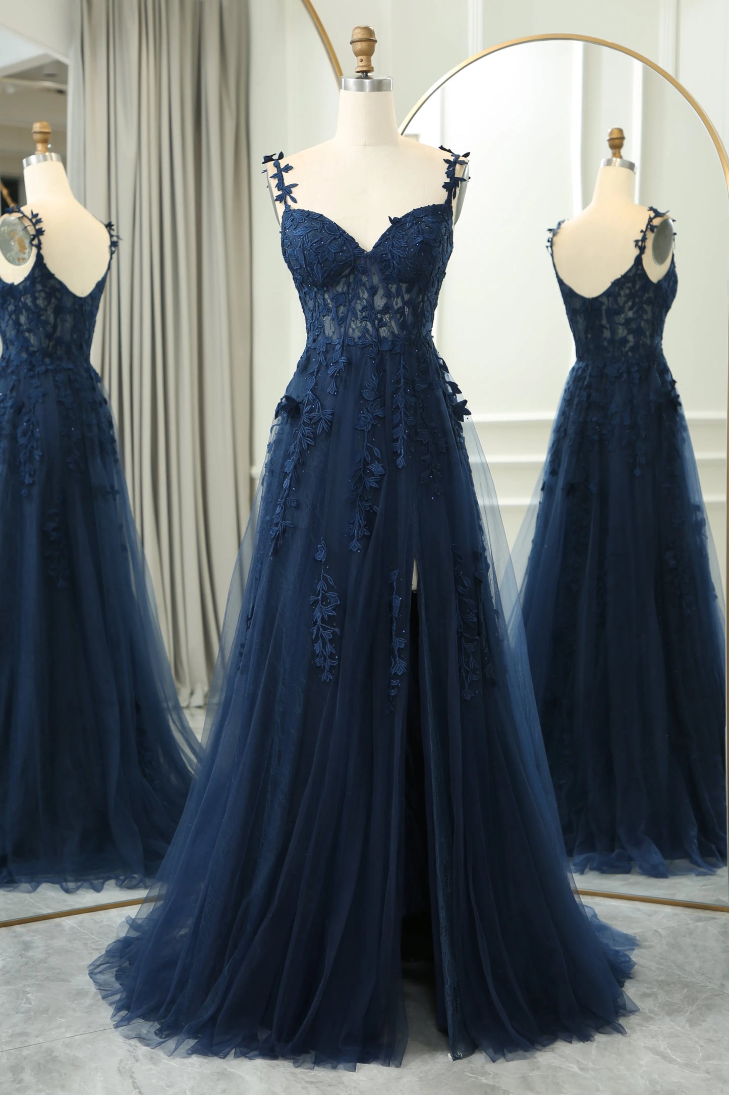 A-Linie Spaghettiträger Rücken Langes Ballkleid mit Applikationen