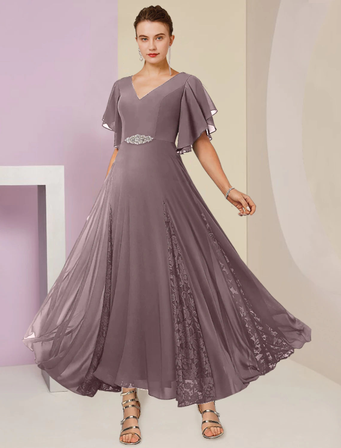 Vestido de madre de la novia de corte A, formal, para invitada de boda, elegante, escote en V, largo hasta los tobillos, de gasa, encaje, manga corta con pliegues, broche de cristal