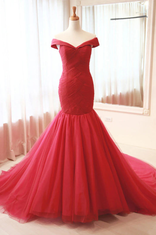 Langes Ballkleid aus Tüll im Meerjungfrauenstil