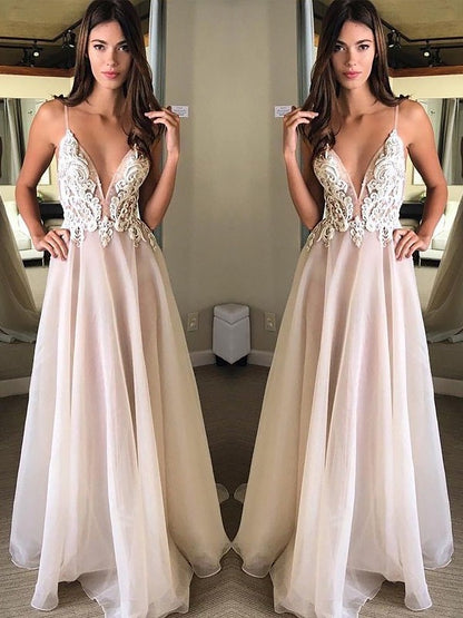 Vestidos de gasa con apliques, corte A, tirantes finos, sin mangas, cola larga y barrida