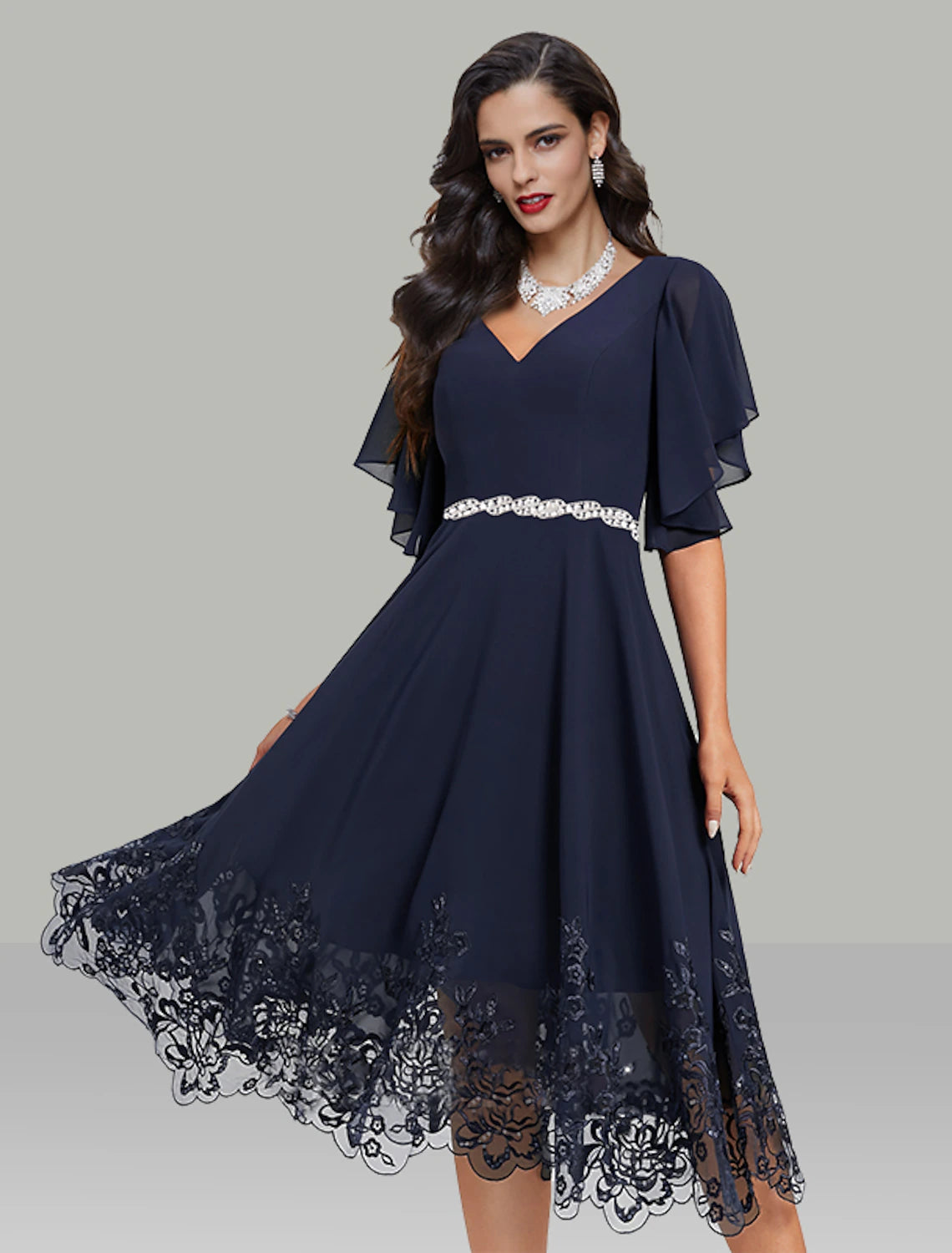 Vestido elegante de corte A para invitada de boda, para cóctel, fiesta, largo hasta la rodilla, manga corta, escote en V, cinturón/faja de gasa con bordado de purpurina y diamantes de imitación.