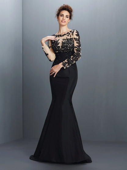 Mermaid Taffeta Bateau Long Sleeves Sweep/Brush Train With Applique Mother of the Bride Dresses