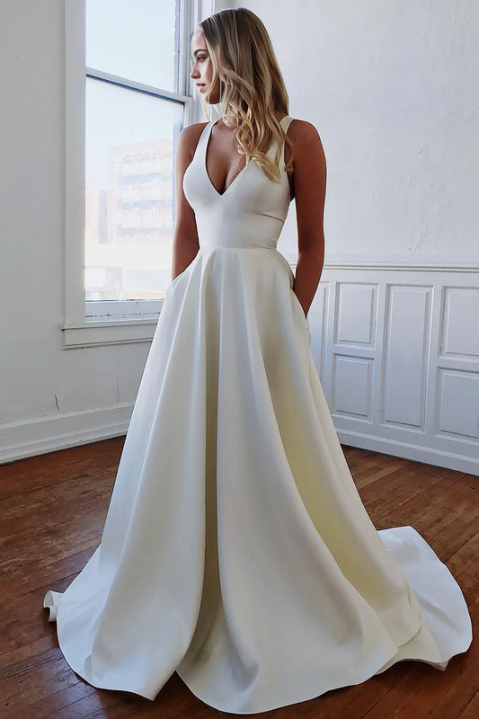 Langes Brautkleid in A-Linie mit V-Ausschnitt und Schleife