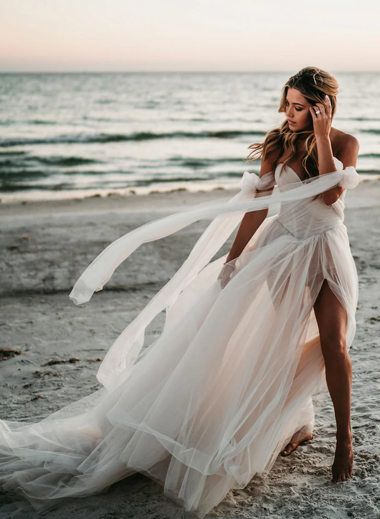 A-Line Off-The-Shoulder Beach Pleated Tulle Wedding Dresses With Slit