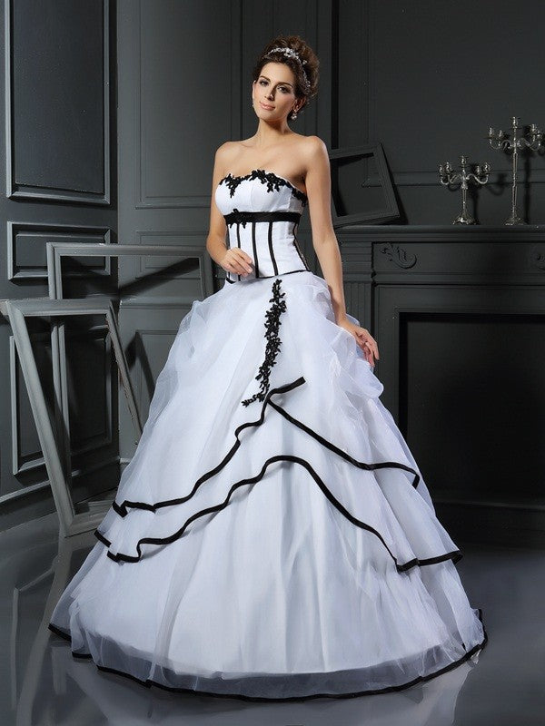 Ball Gown Satin Sweetheart Sleeveless Floor-Length With Applique Wedding Dresses